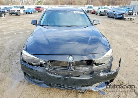 2016 BMW 320 I z USA, uszkodzony, nr VIN WBA8E1G57GNT35875